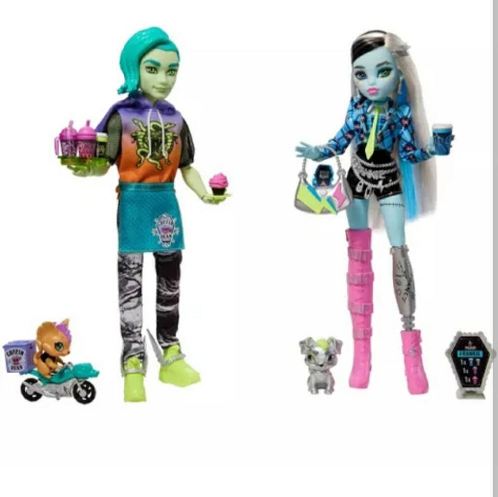 Monster High Frankie Stein & Deuce Gorgon doll set